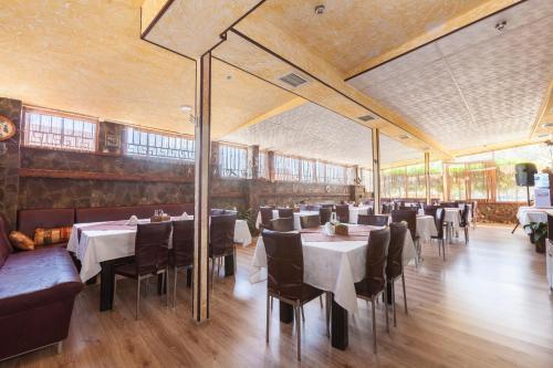 Galeriebild der Unterkunft Akladi Family Hotel in Tschernomorez