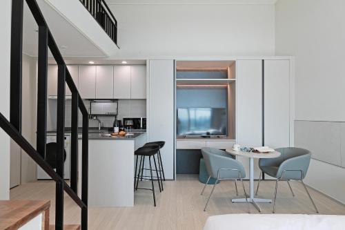 Dapur atau dapur kecil di Sota Suite Pyeongtaek Godeok branch