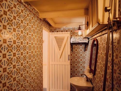 Koupelna v ubytování Dalat Old Market Town