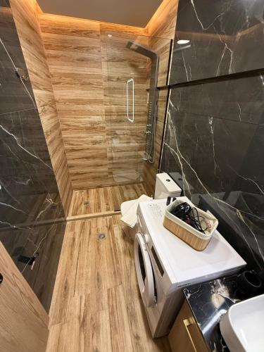 Ethra Suite 7