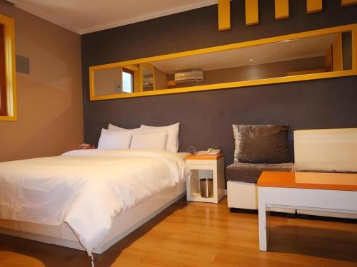 Letto o letti in una camera di Nabiya Hotel