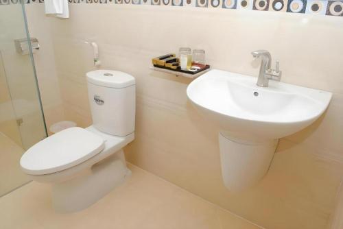 Koupelna v ubytování Tran Vinh Hotel
