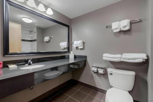 Gallery image of Best Western Plus Eastgate Inn & Suites in Regina
