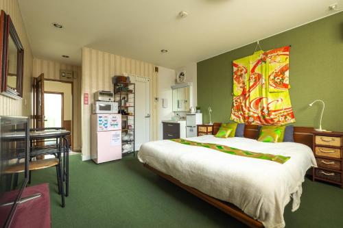 The Ivy Apartments, BEST Location, Yoyogi!!