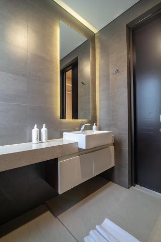 Ένα μπάνιο στο Anahata Home