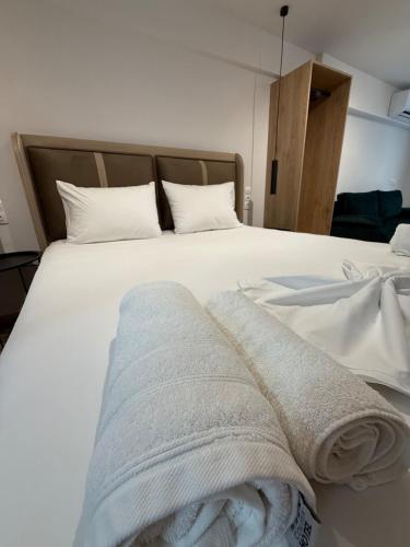 Ethra Suite 9