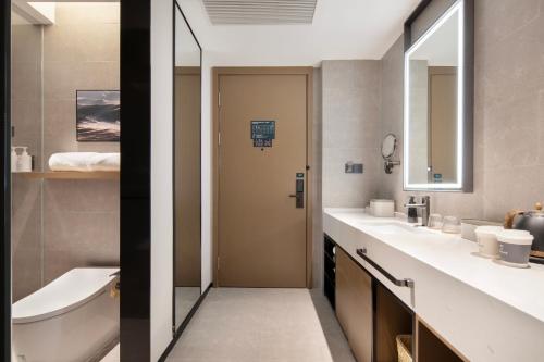 Un baño de Atour Hotel Wenling Zeguo Lingyue Plaza