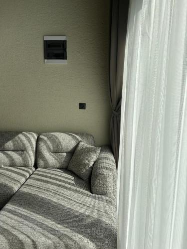 Katil atau katil-katil dalam bilik di Newrose hotels