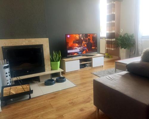 TV a/nebo společenská místnost v ubytování Apartament EWCIA