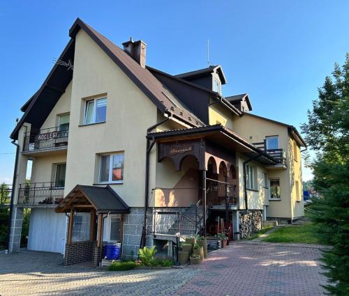 Malownicze Bieszczady - pokoje goscinne