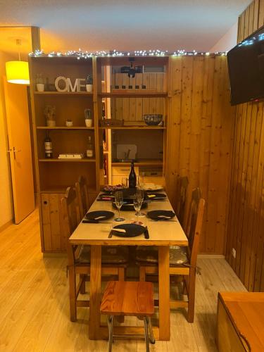 Aollets La Plagne appartement 5 pers sur piste ski in out