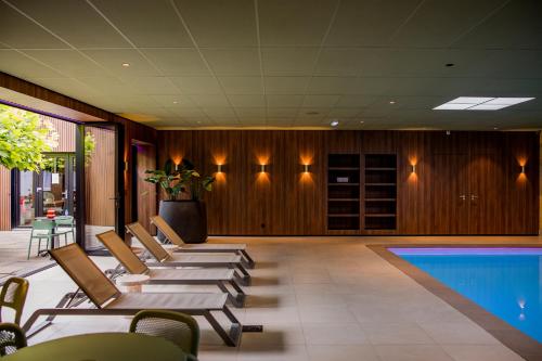Bazén v ubytování Hotel Walram nebo v jeho okolí