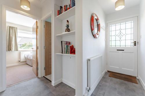 Phòng tắm tại Coast Haven - Norfolk Cottage Agency