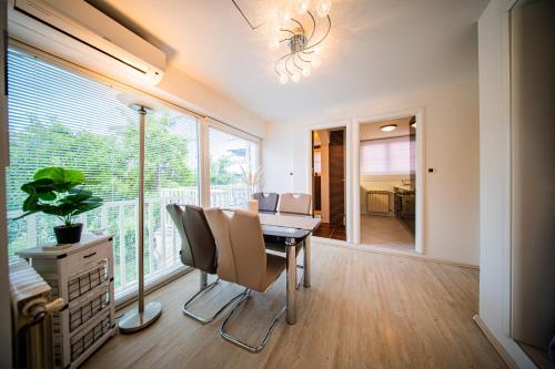 Zagreb 175 - 2 Bedrooms - Terrace New - Apartment - Flexible Keybox Entry - Modern - Monthly Rent - WiFi