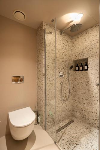 Koupelna v ubytování ERK Hotel