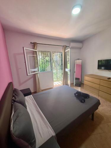 Casa de 5 Dormitorios Cerca de la Playa en Marbella Elviria photo 19