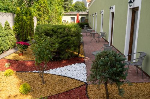 Giardino di Hotel Topaz Poznań Centrum