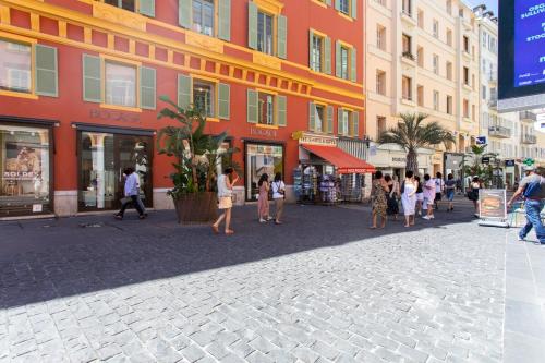 #56 Staywizus - 2P Massena Central close promenade, Old Town, AC
