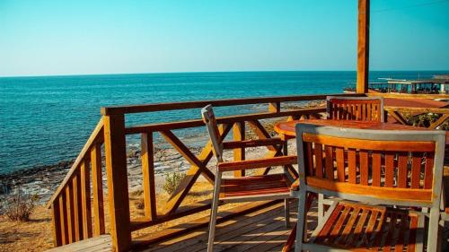 Gallery image of Kucuk Erenkoy holiday homes in Bahçeli