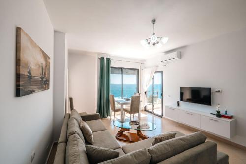 Albert Apartments