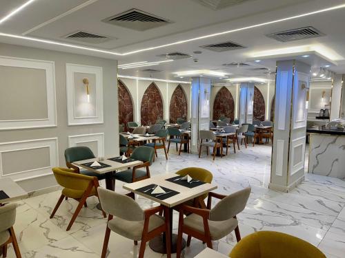 Restoran või mõni muu söögikoht majutusasutuses Salma Hotel Cairo