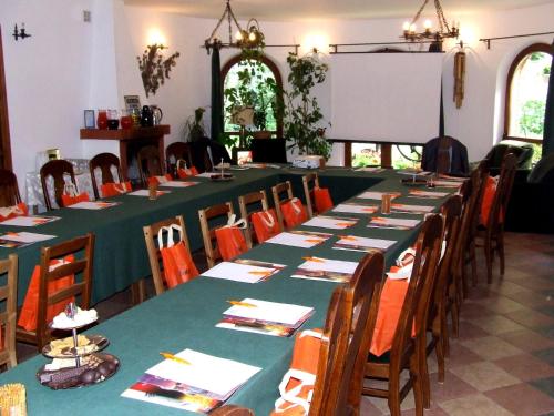 Restaurace v ubytování Ośrodek Kwaskowa
