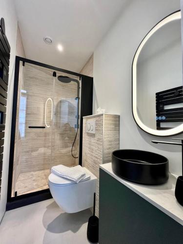 Foto LILLEHOSTS 1, Vieux Lille, Newly renovated, Modern & Stylish apartment, perfectly located 5