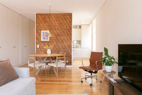 Lisbon Amazing river view 2 bdr, 2 bath