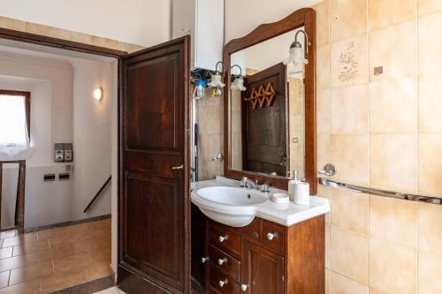 Ένα μπάνιο στο GuestHost - Casa Battazzi