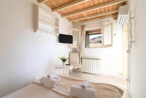 Navona studio with terrace Backpackers