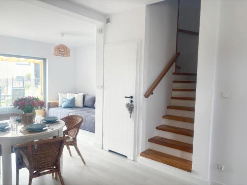 Χώρος καθιστικού στο Wakacyjna 1 Holiday House Trzęsacz