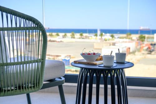 Artemis 206 - Seaside Stories