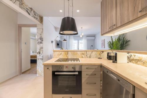 Lightstone 3BR Living in Glyfada by UPSTREET