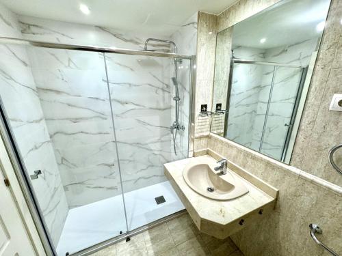 Koupelna v ubytování Luxury apartment - Swimming pool