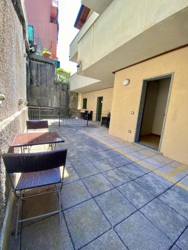 Balkoni atau teres di Regina Lake Como Condo
