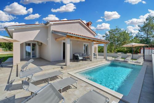 Villa MariFran 2405