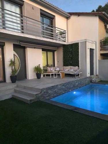 Villa luxueuse et Moderne avec piscine !