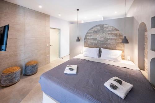 Luxury studio Thomas & Irini