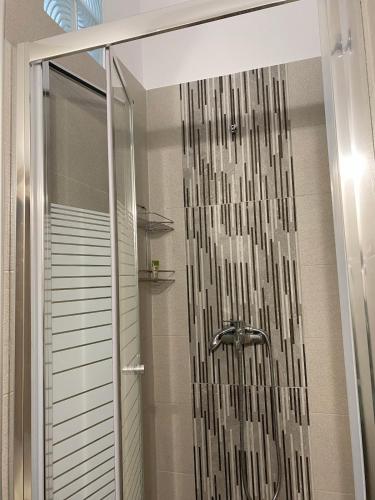 New and modern 1st floor apartment at city center