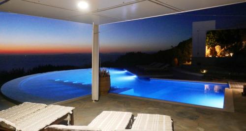 Πισίνα στο ή κοντά στο Villa Pastorale-View-Boule Bahn