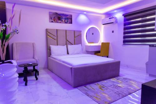 Ένα ή περισσότερα κρεβάτια σε δωμάτιο στο Havilland Apartments