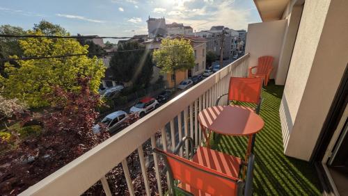Le Sacré-Cœur- Cosy T3 Balcon & Parking-400m métro