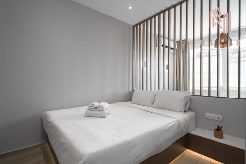 Phedra Studios, Nilie Hospitality MGMT