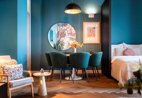 Ruang duduk di Old Royal Post Boutique Hotel & Premium Suites