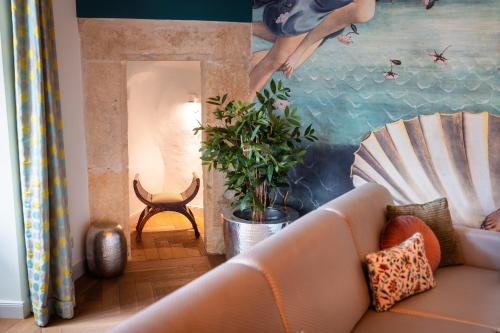 Ruang duduk di Old Royal Post Boutique Hotel & Premium Suites