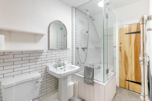 Bilik mandi di 3 Bed in Cressbrook oc-b32600