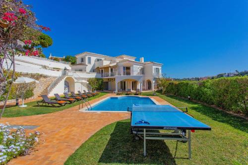 Villa Tess by Villa Plus