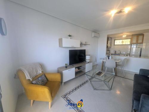 Cozy Beachside 2BR Retreat TV23