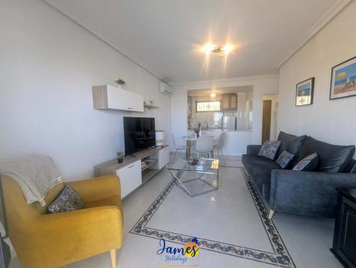Cozy Beachside 2BR Retreat TV23