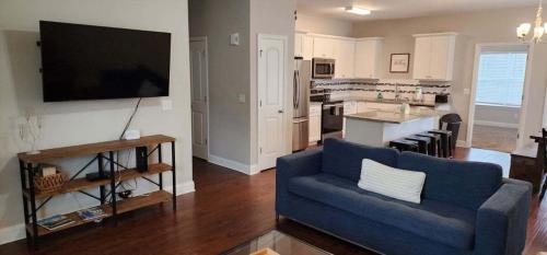 Η κουζίνα ή μικρή κουζίνα στο Countryside Escape with free wifi in house laundr